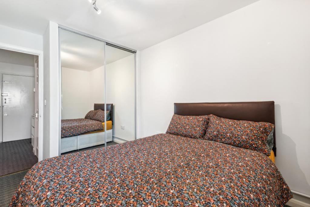 Docklands Cozy View Apartment London Luaran gambar